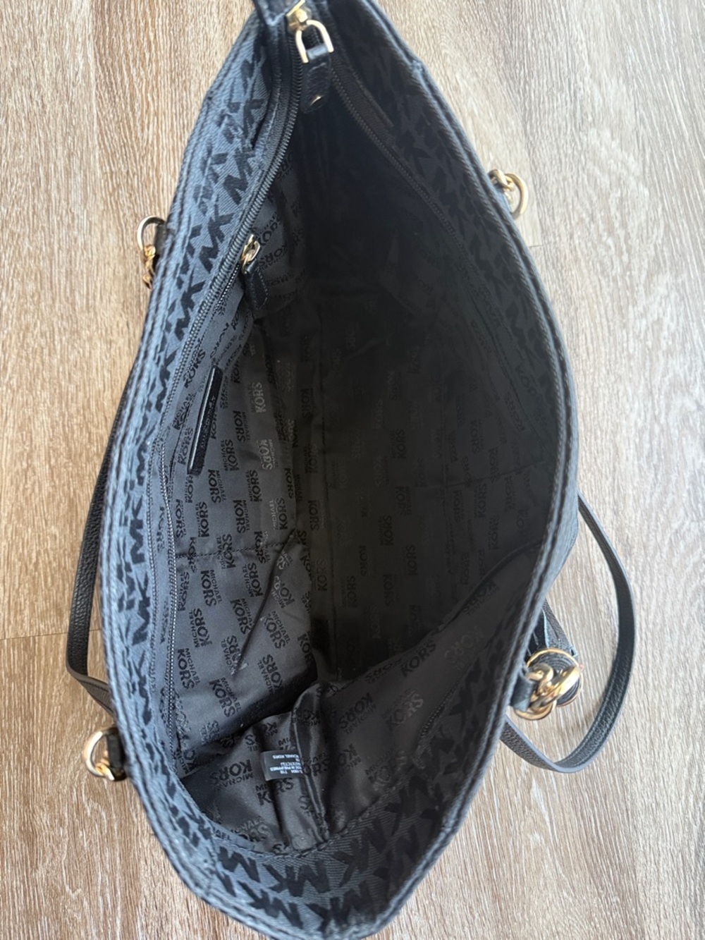 Michael Kors Black Jet Set Tote - Picture 4 of 7